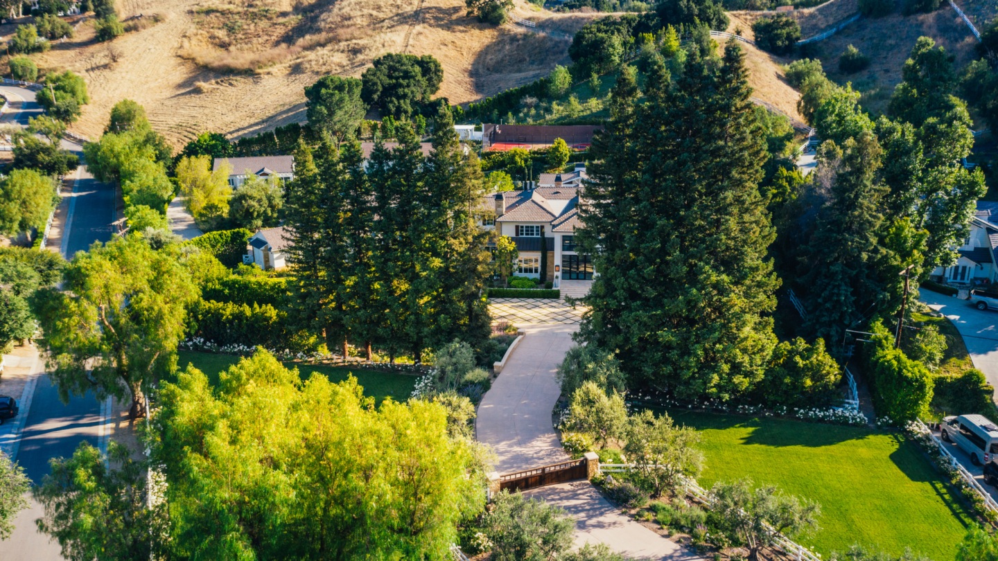 Places where the rich settle